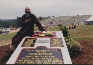Richie Havens, Bethel, NY 1995.jpg